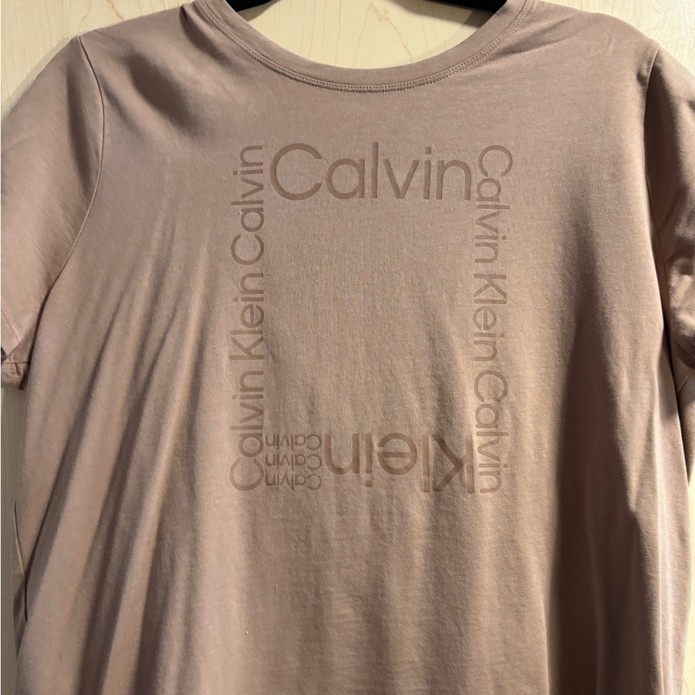 Calvin Klein T-Shirt